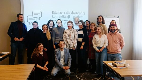 zdjęcie grupowe uczestników szkolenia