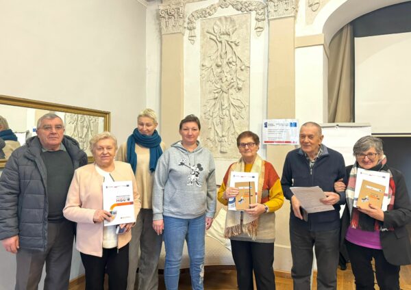 zdjęcie grupowe uczestników szkolenia